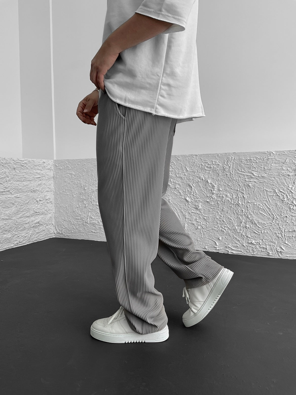 Malik | Ribbed Relaxed Pants