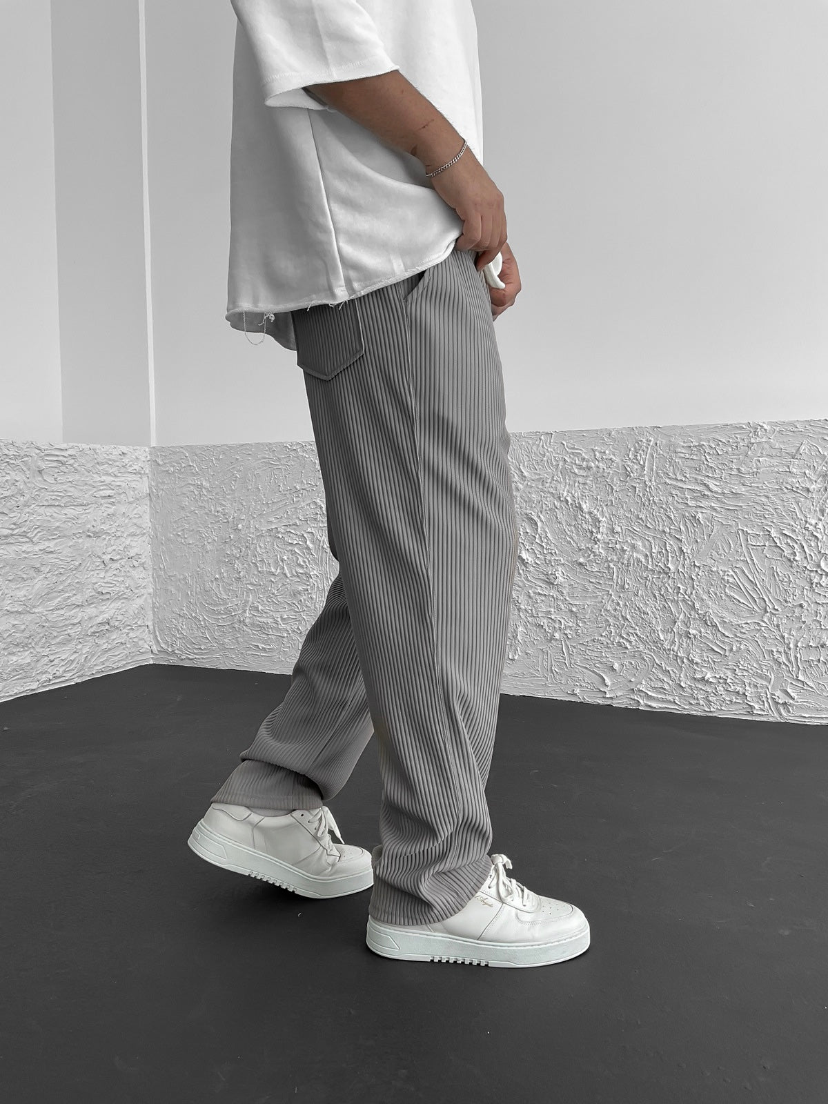 Malik | Ribbed Relaxed Pants